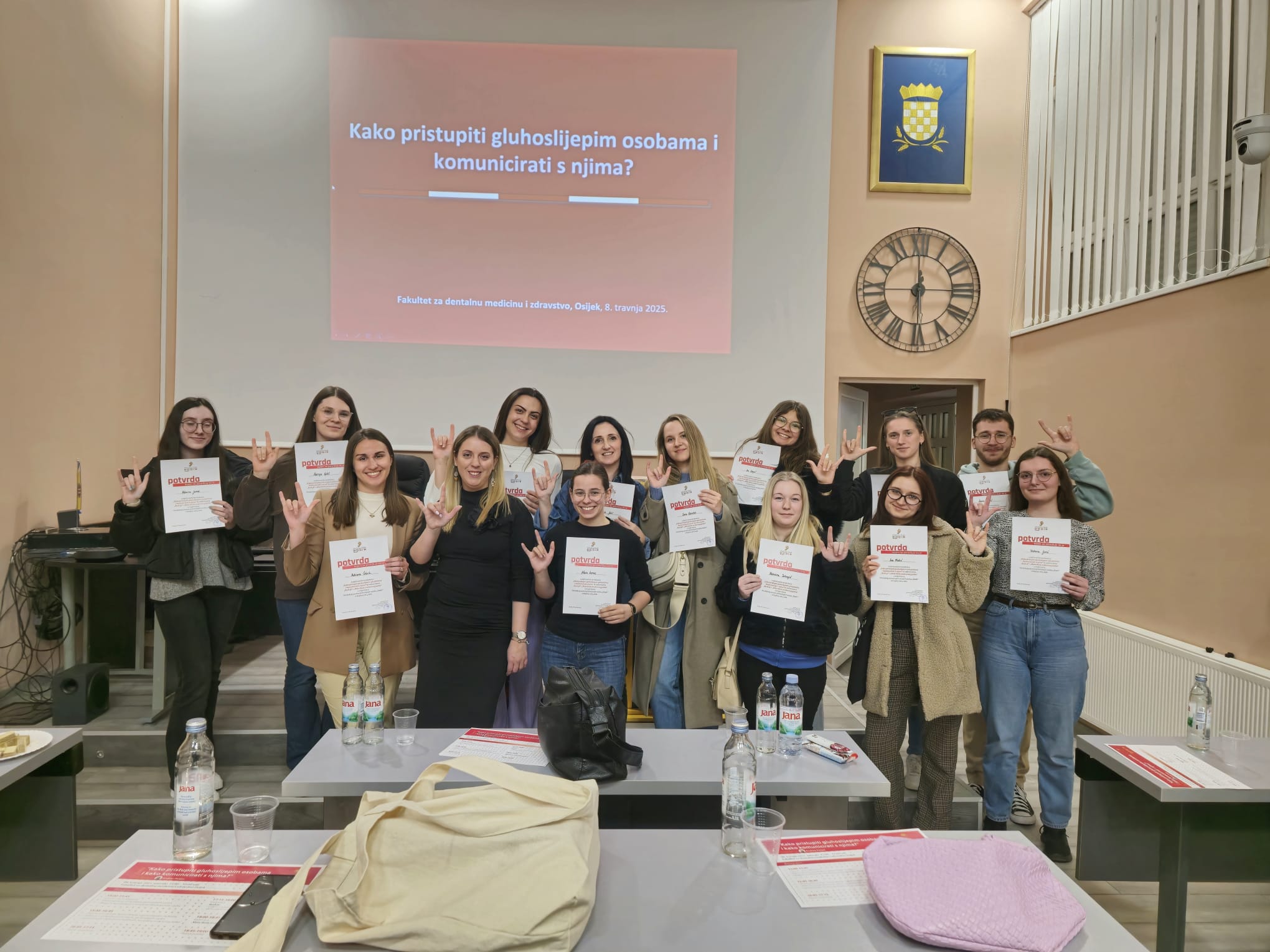 Education on communication with deafblind people held at the Faculty of Dental Medicine and Health